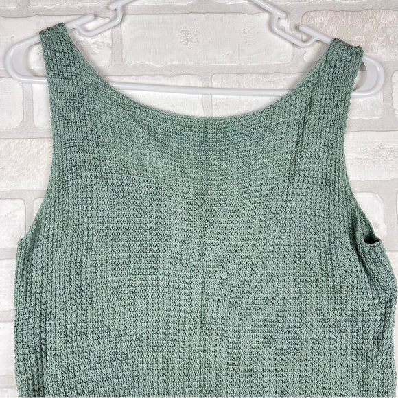 Beautiful Sage Knit‎ Pattern Top, Size L/XL, perfect for layering - Picture 9 of 10